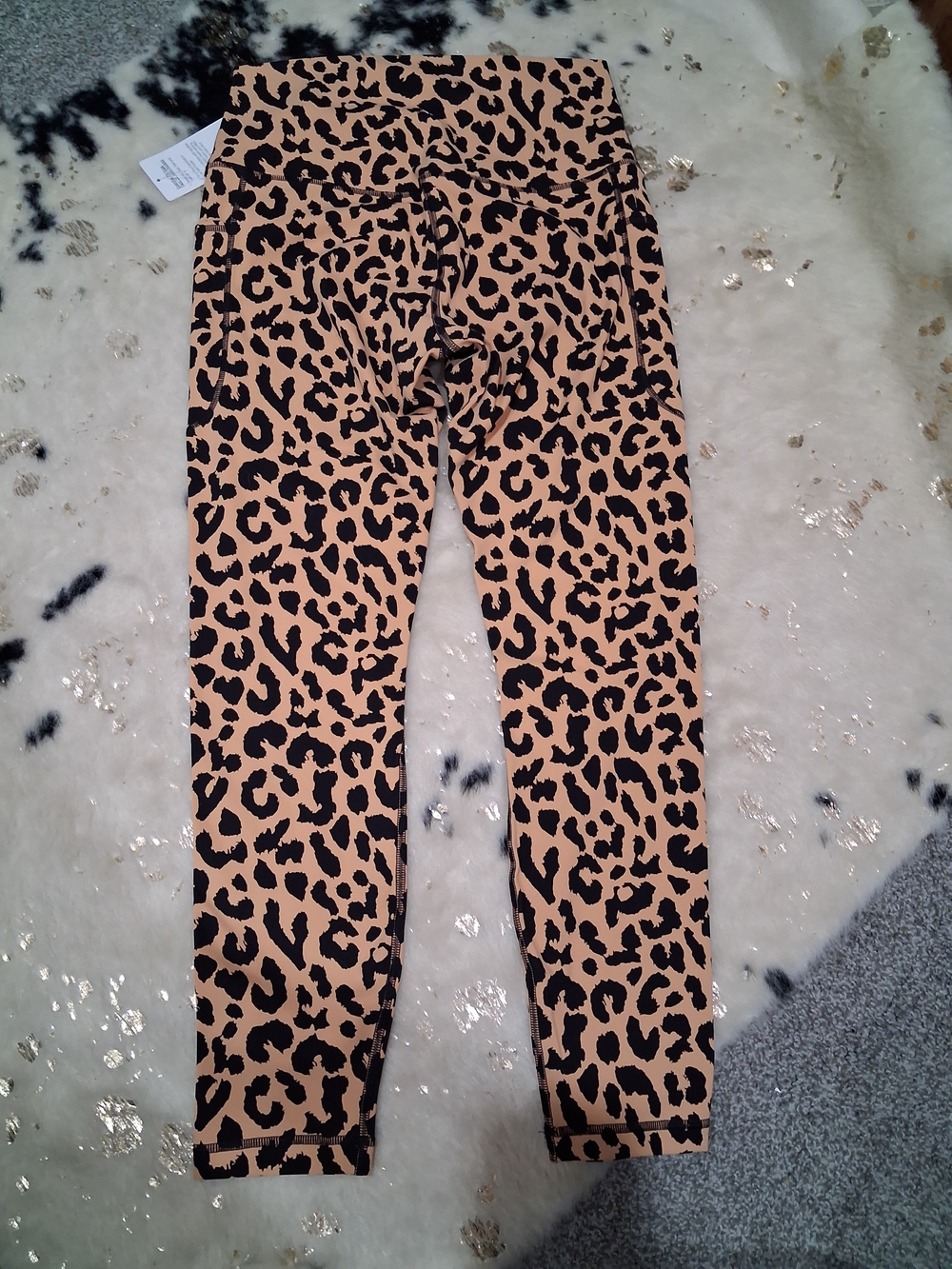 High-Rise Leopard Print Leggings in Tan/Black - Women